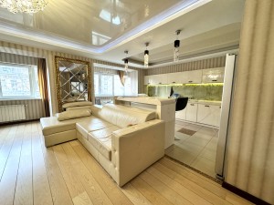 ул. Тарасовская, 21 (г. Киев, Голосеевский район) - Продається квартира, 290000 $ - АФНУ